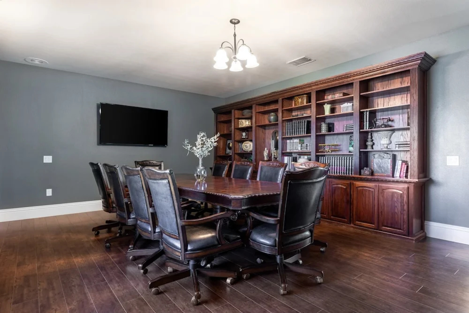 Wilson Creek Manor By Avantstay Sleeps 10! Amazing Estate w/ Pool & Game Room