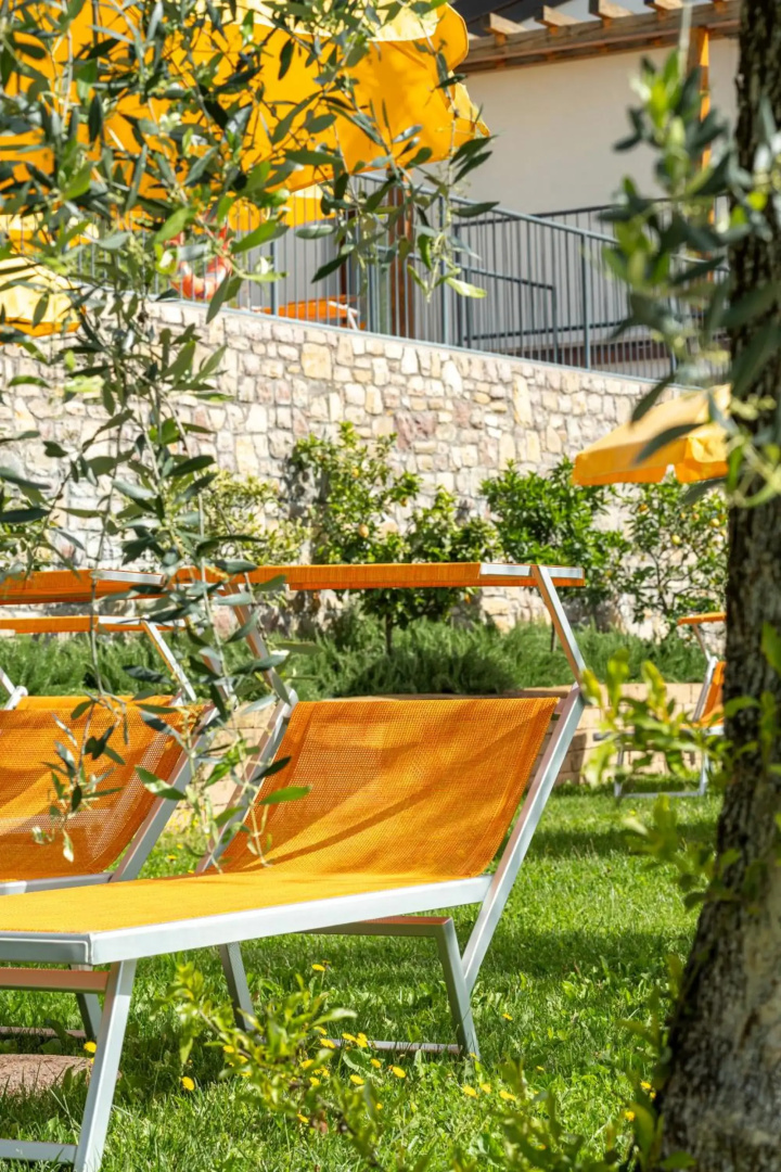 Residence Dany Appartamenti Con Cucina Vista Lago Piscina E Parcheggio