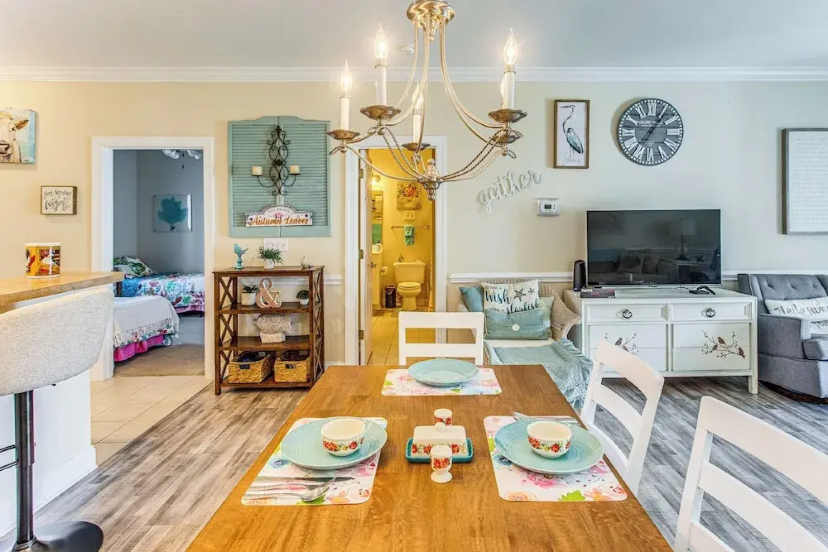 Golf Getaway by Casino, Dolphin Cruises + Beach!