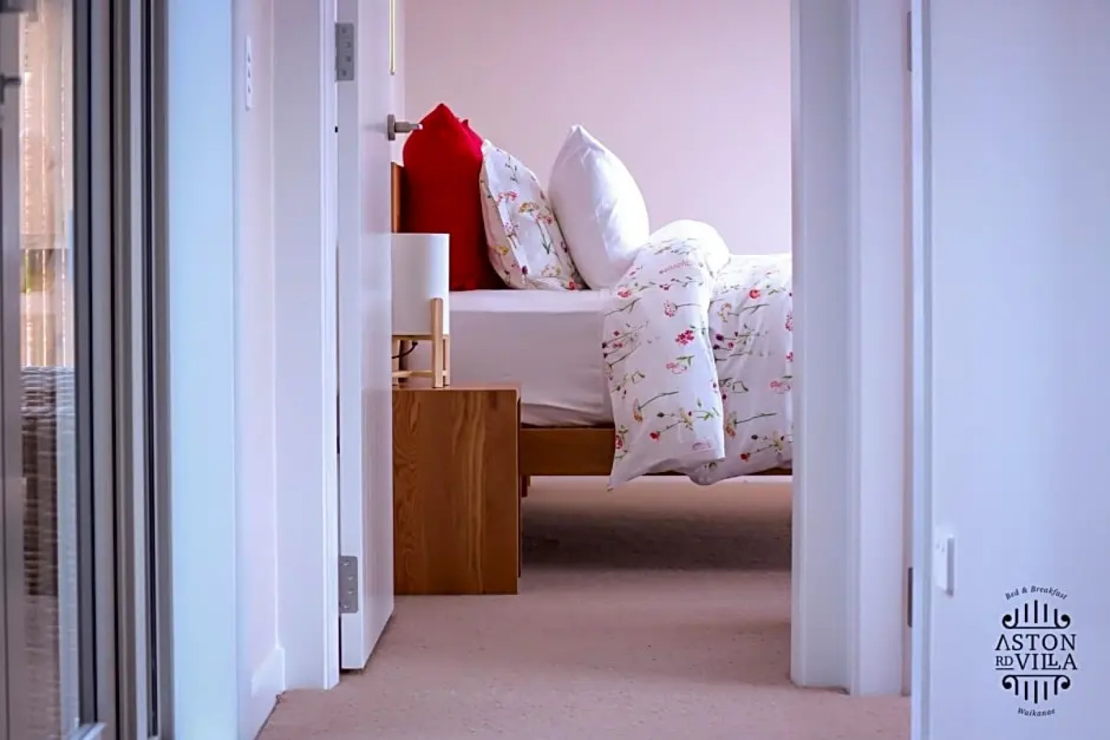 Aston Road Villa Bed And Breakfast