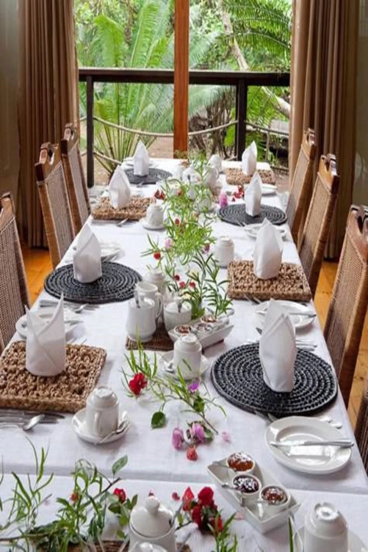 Makakatana Bay Lodge