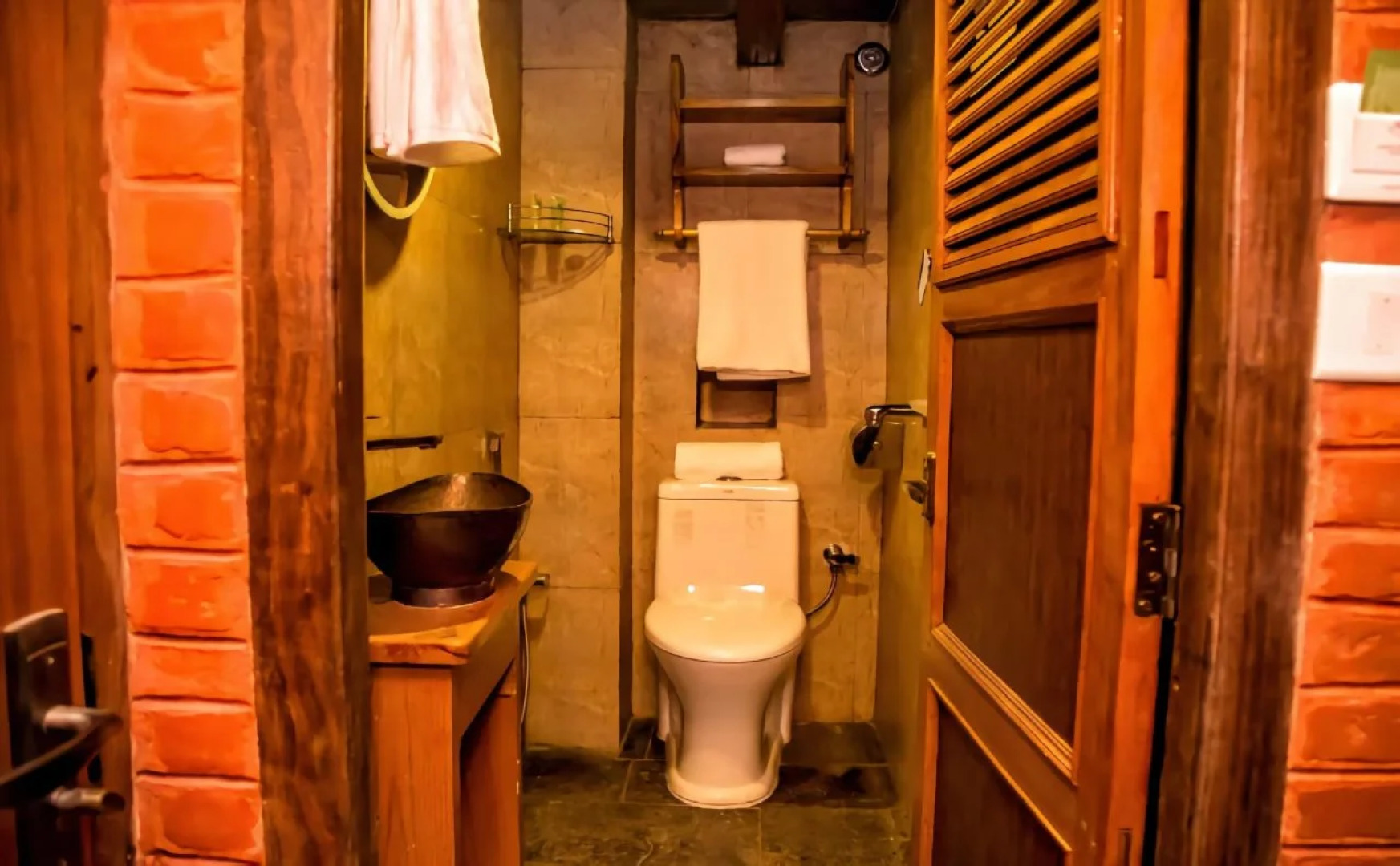 Hotel Baha Restaurant and Cafe