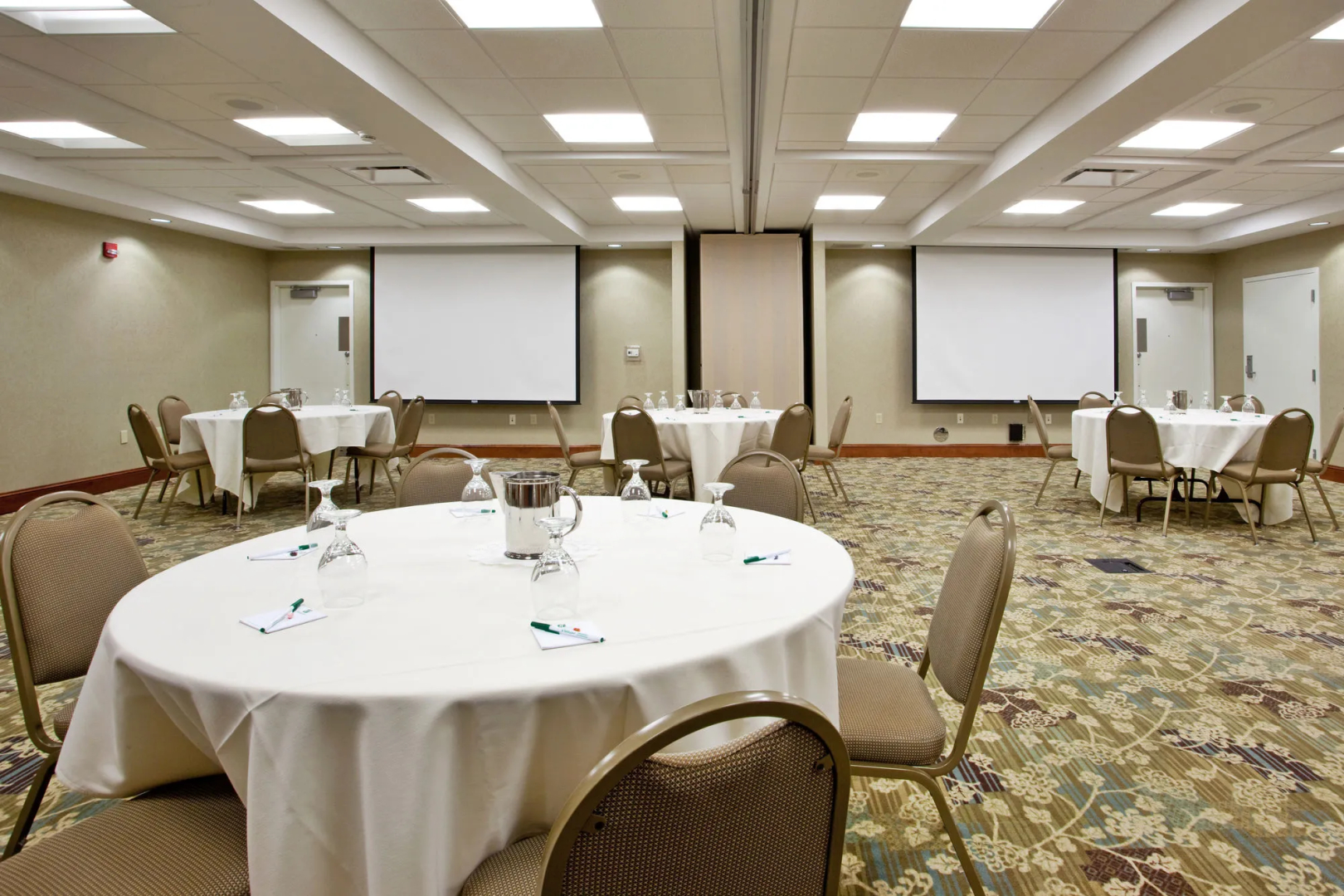 Holiday Inn Hotel & Suites Beckley by IHG
