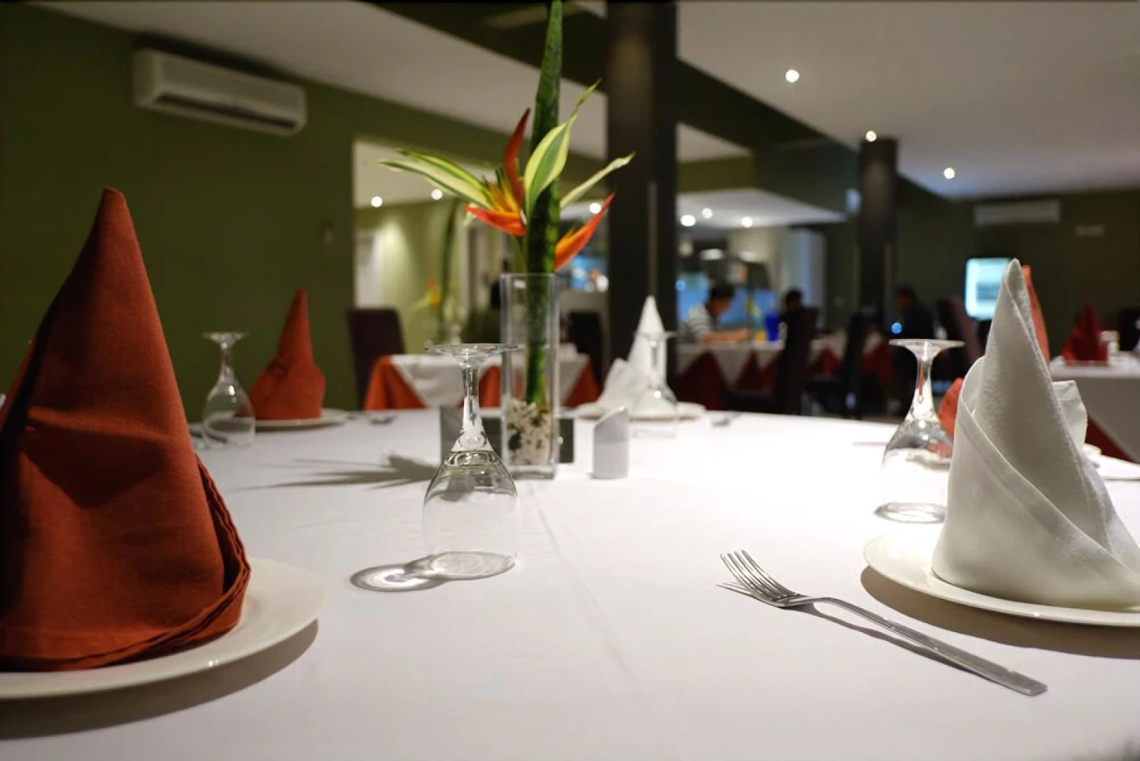 Magno Suites