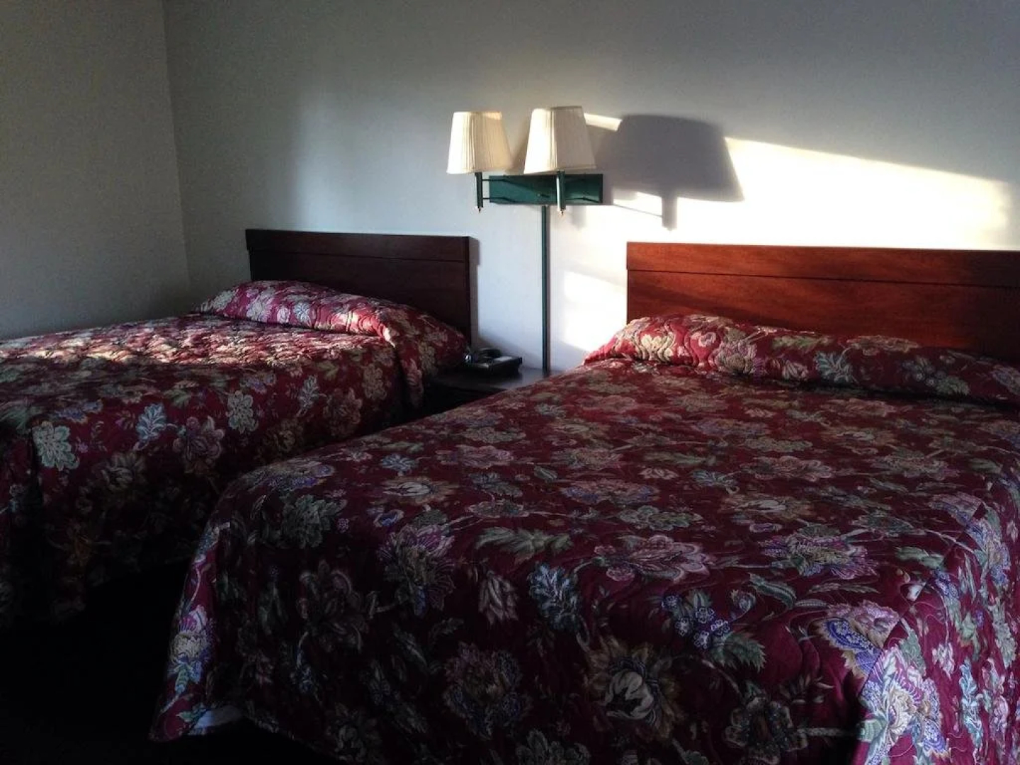 Colonial Village Motel