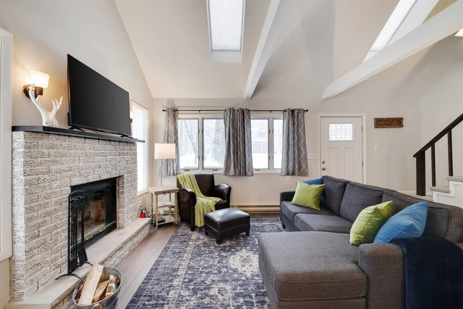 Dream Lakehouse Wfirepit Fireplace, Bbq, Wi-fi