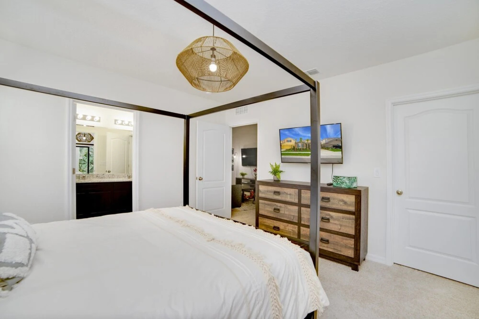 Oakview Villa Solterra Resort 4