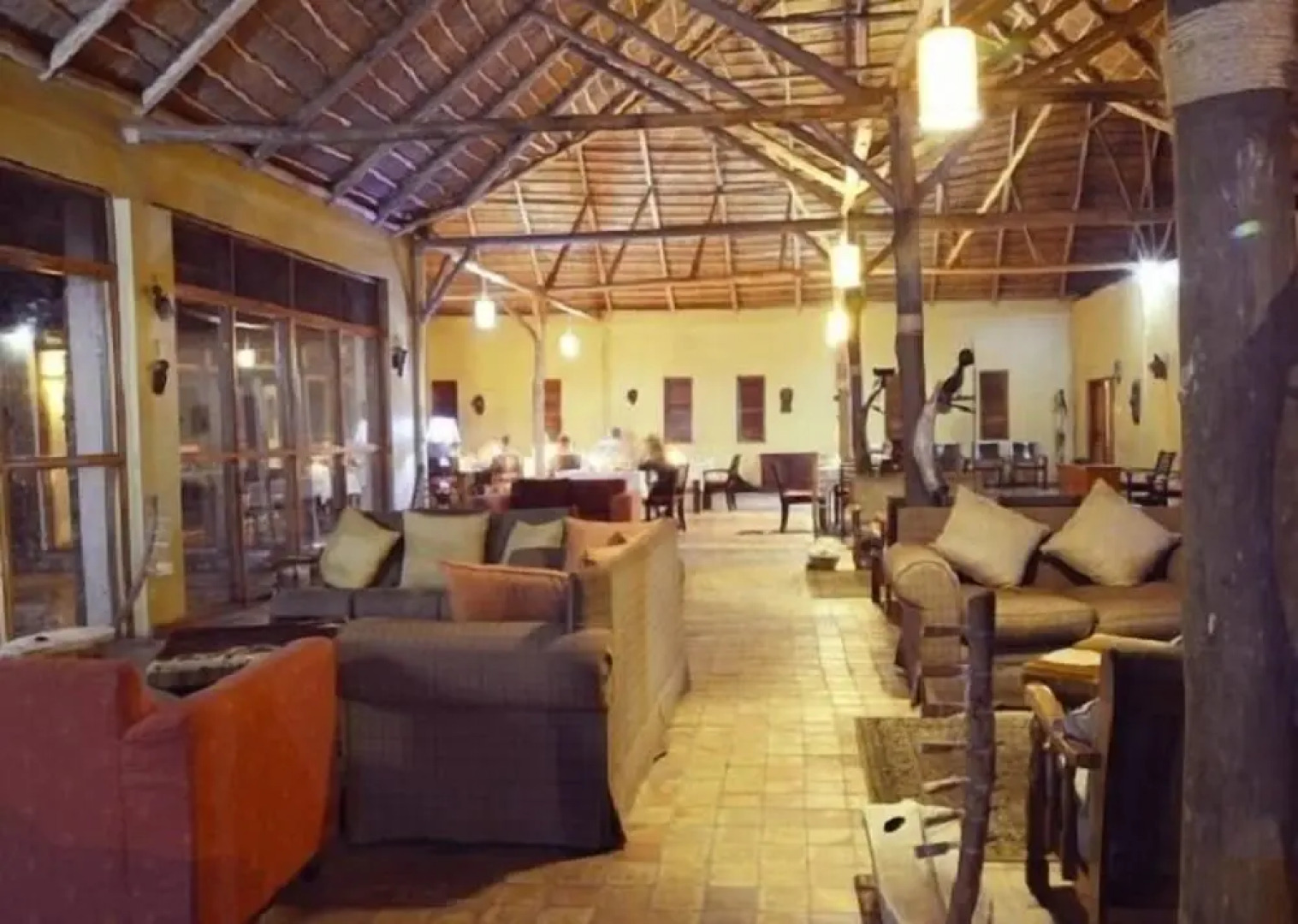 Ihamba Lakeside Safari Lodge