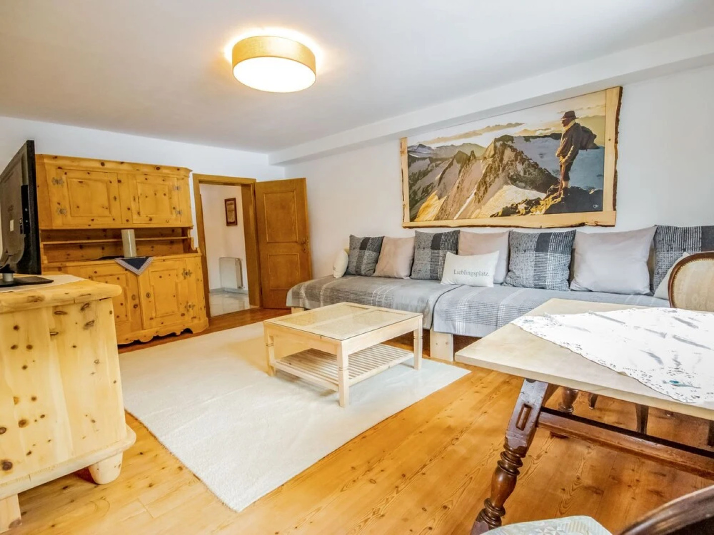 Karin Axams in Axams