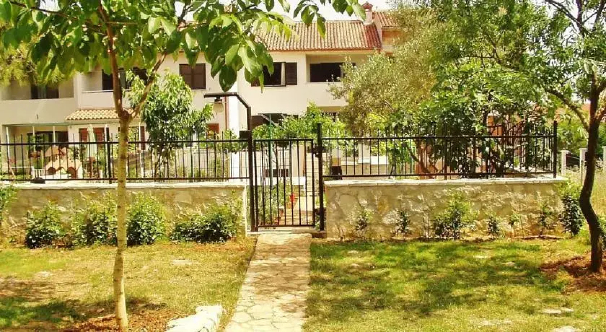 Apartments Grgurevic 332