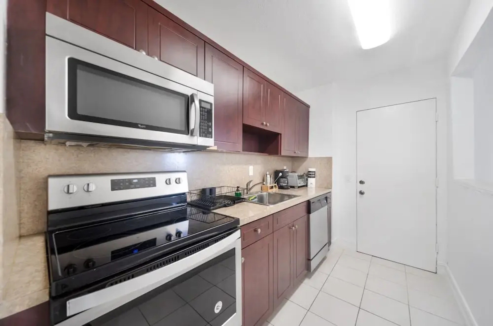 Waterfront One-Bedroom Apt