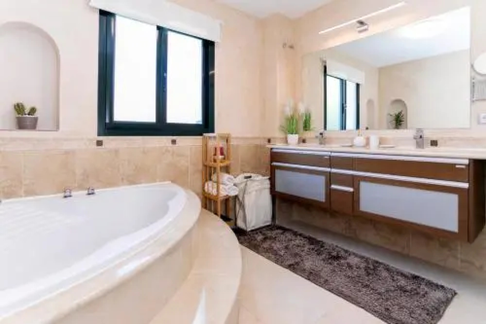 N&A Benalmádena Stunning 2bdr Villa with Sea Views