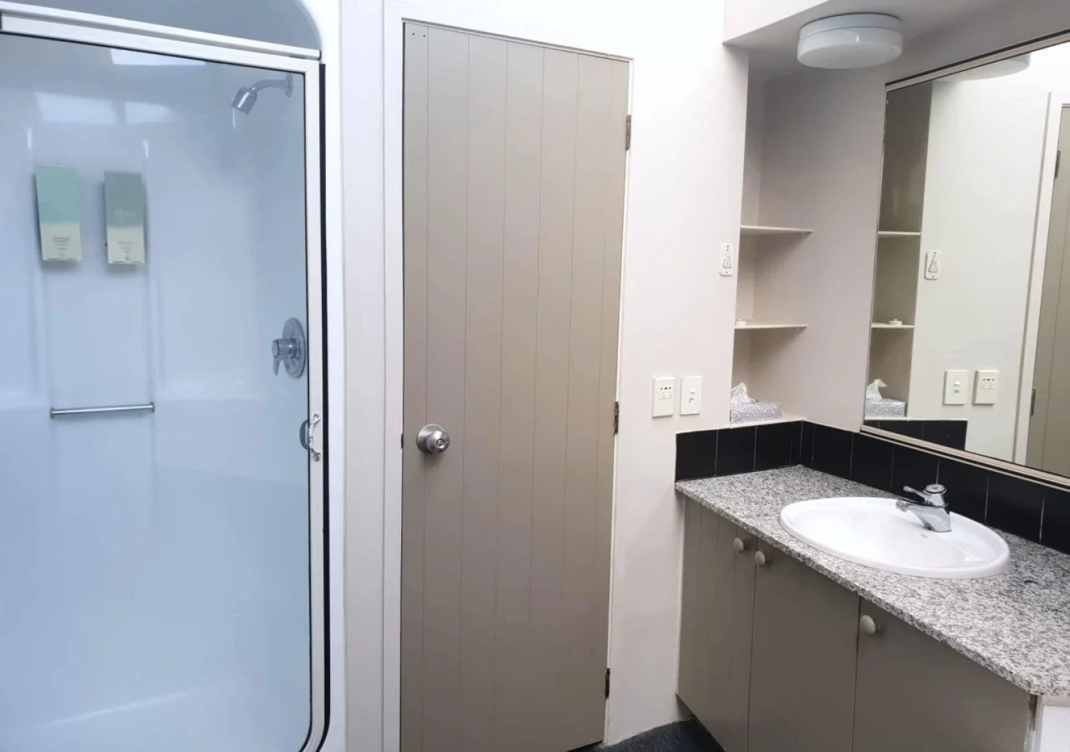 Parklane Motor Lodge