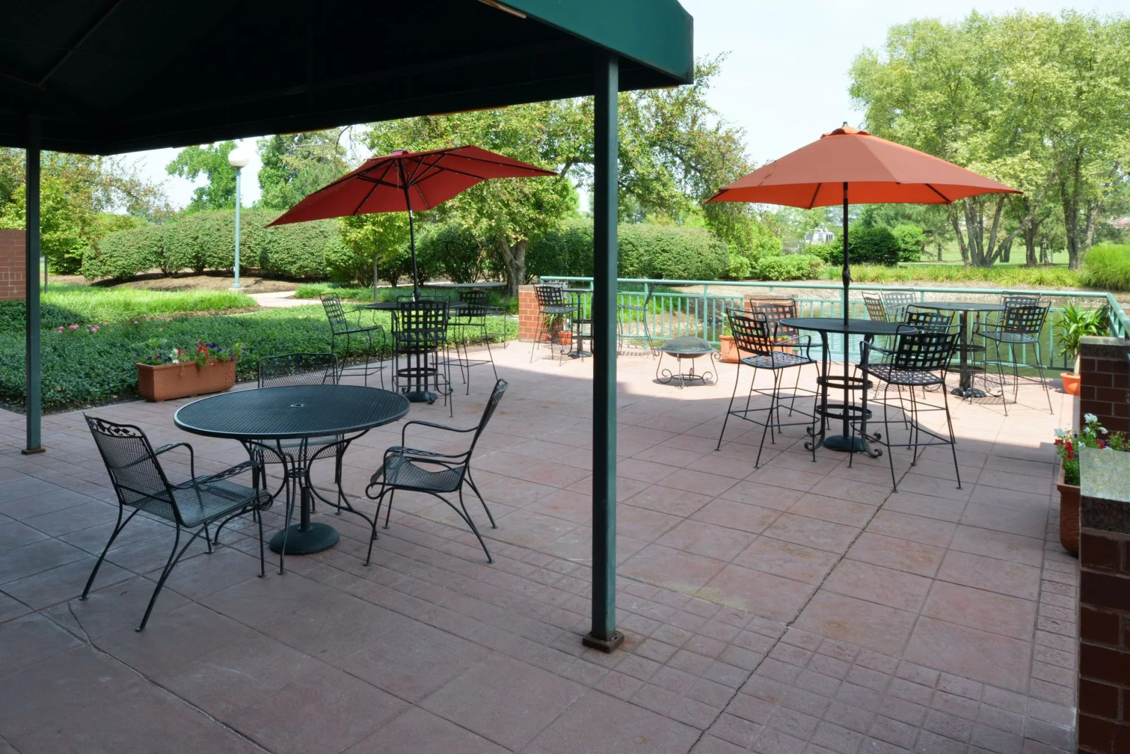 Elimwood Hotel, a Ramada by Wyndham