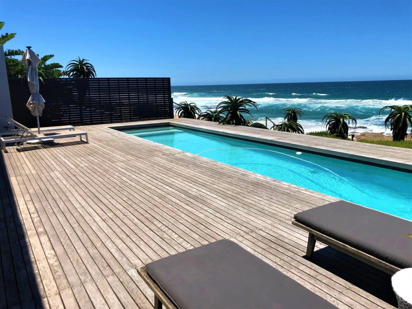 Dolphin Coast YOLO Spaces – Beach House Villa