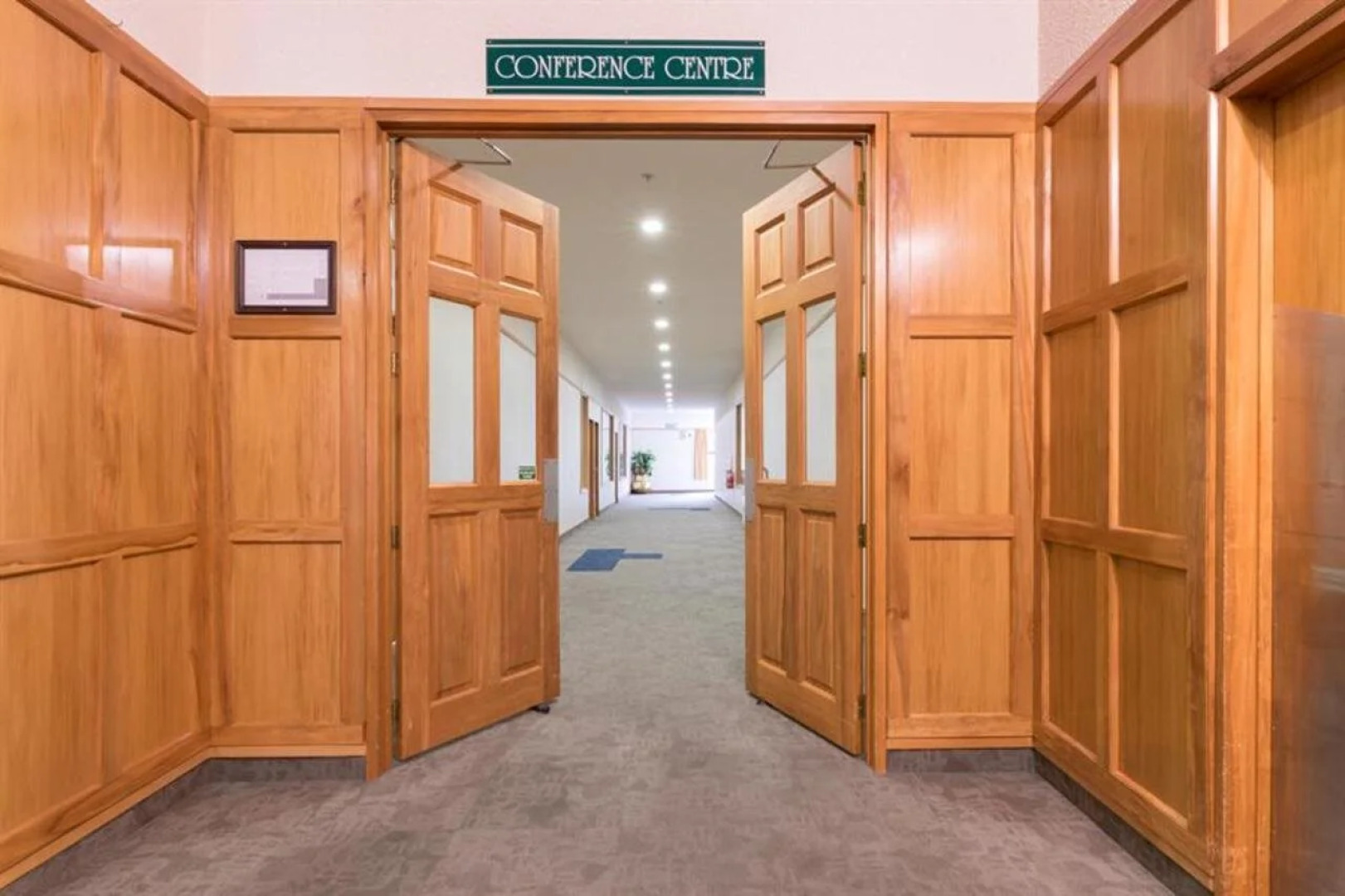 Distinction Hamilton Hotel & Conference Centre