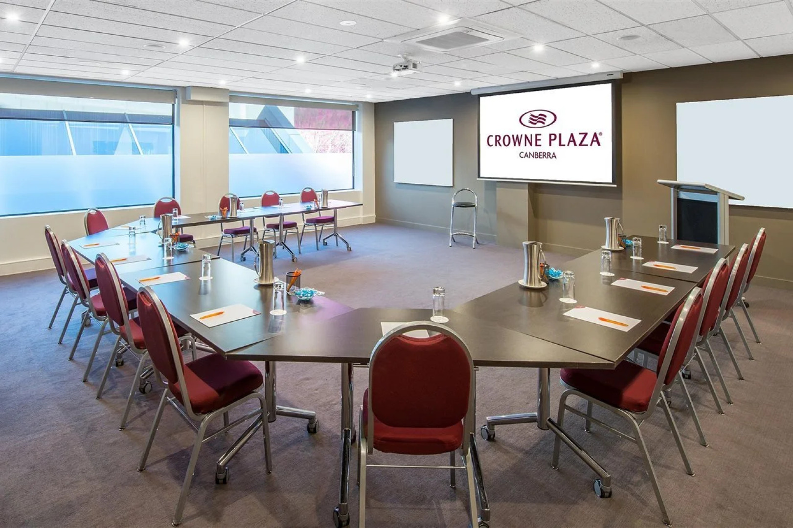 Crowne Plaza Canberra by IHG