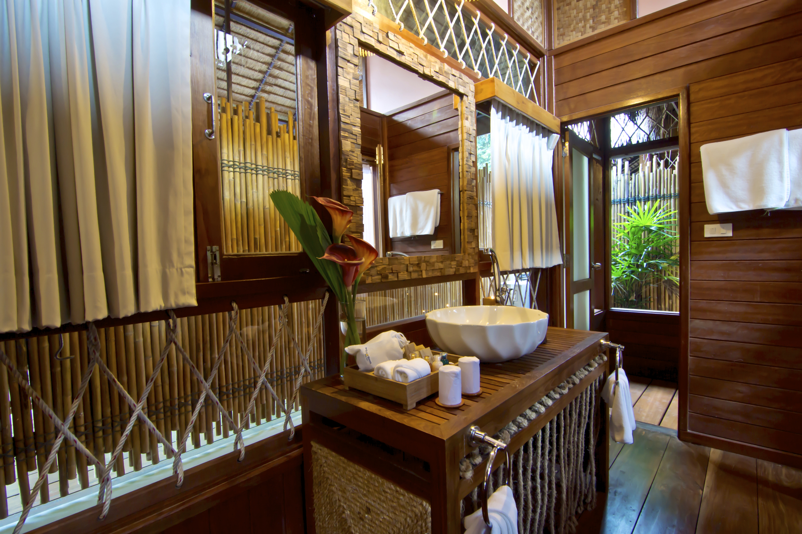 The FloatHouse River Kwai