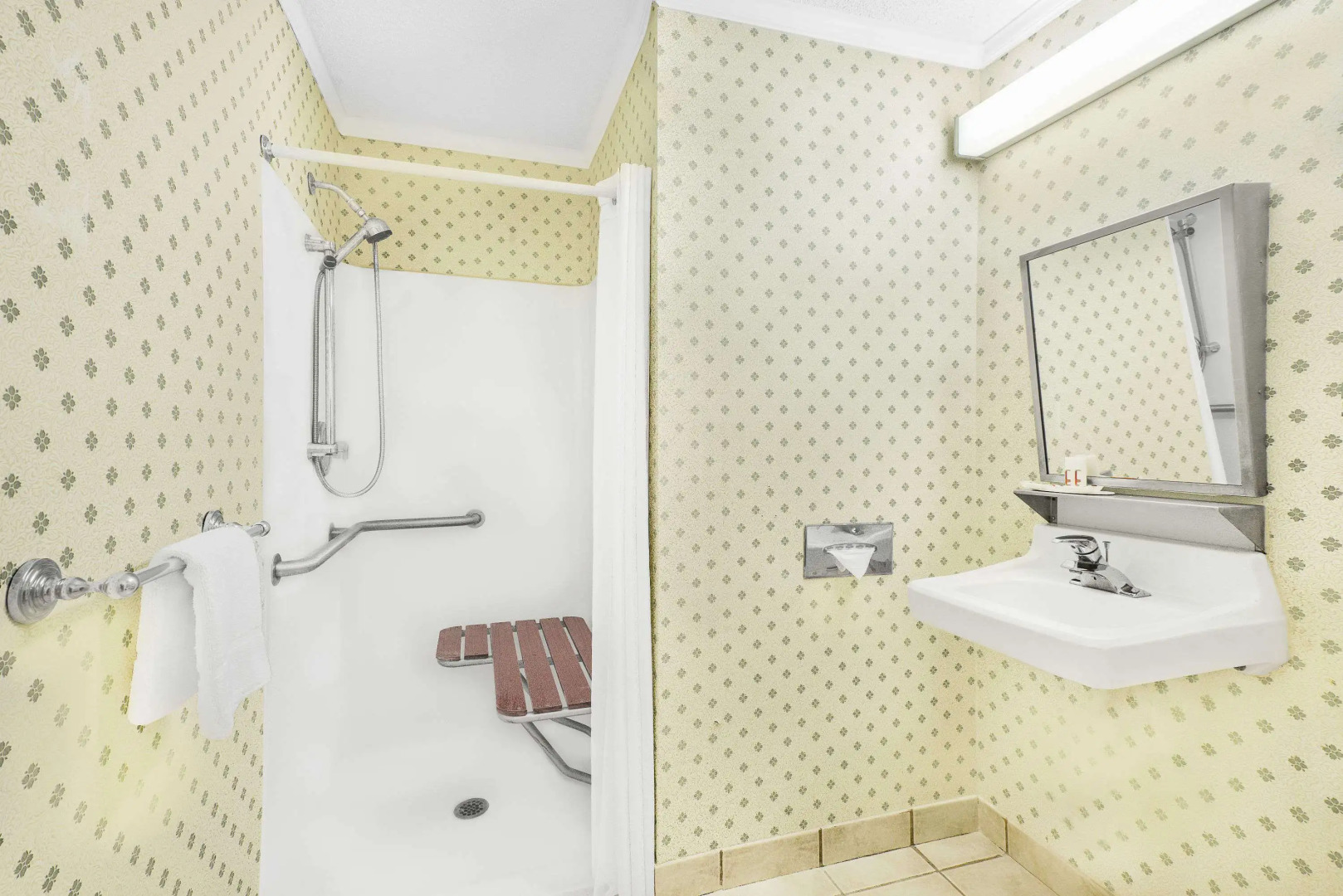 Super 8 Maumee/Toledo, OH