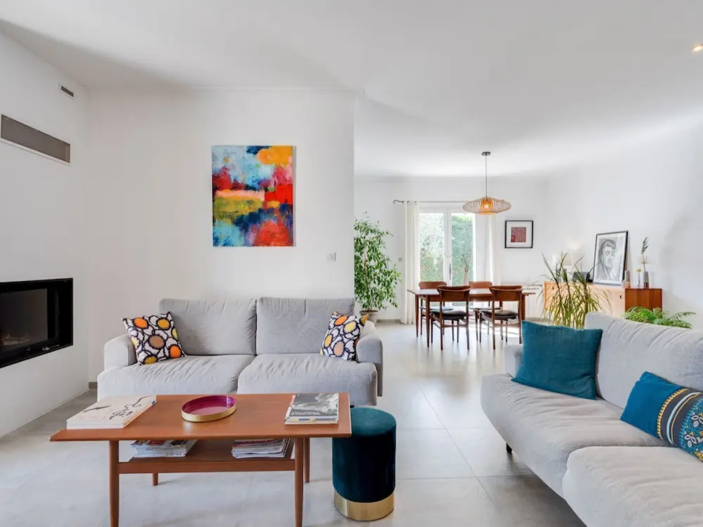 Luxury Modern Villa With Private Pool and Enclosed Garden in the Heart of the Vaucluse