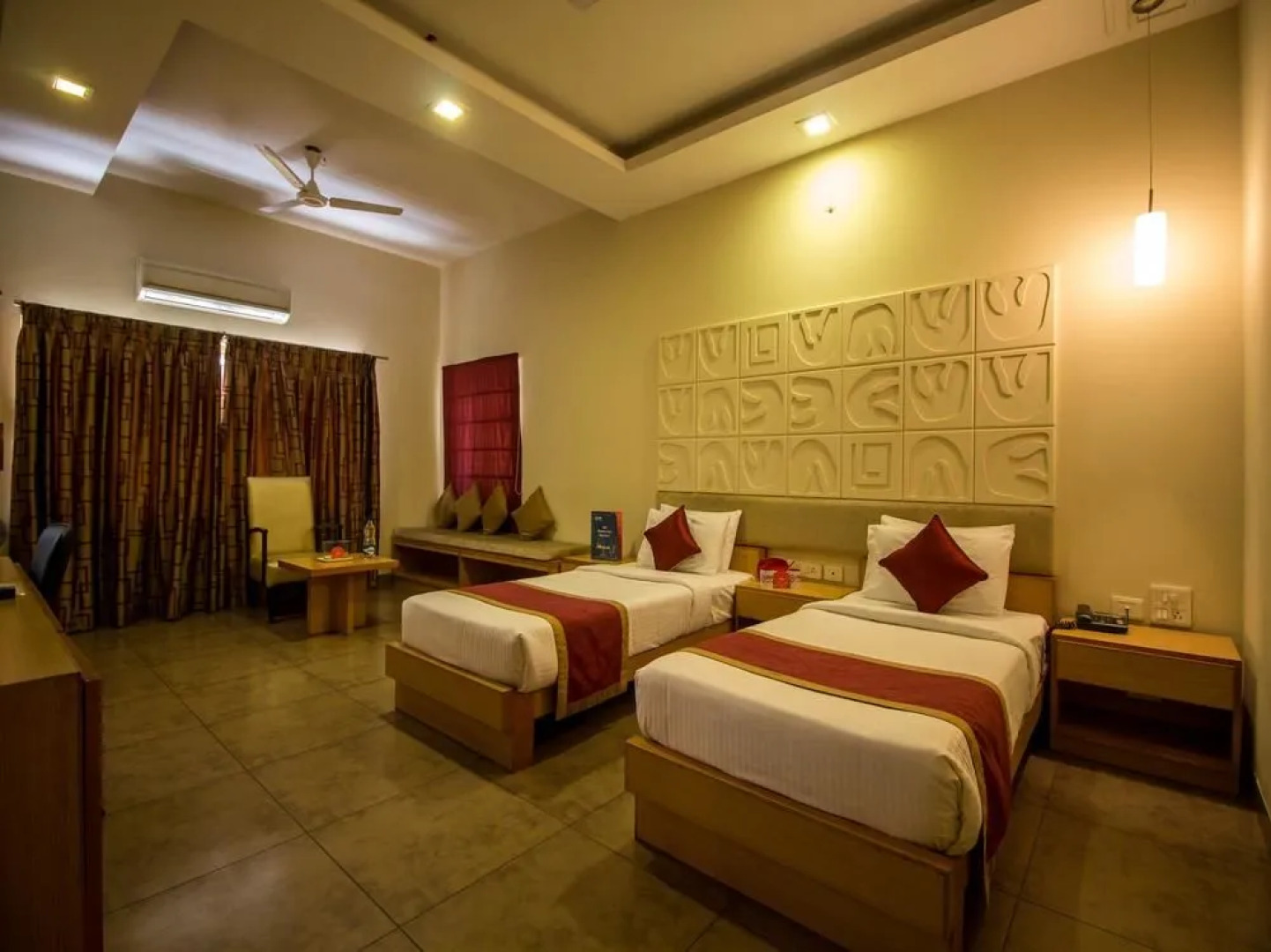 Classic Luxury Service Apartment