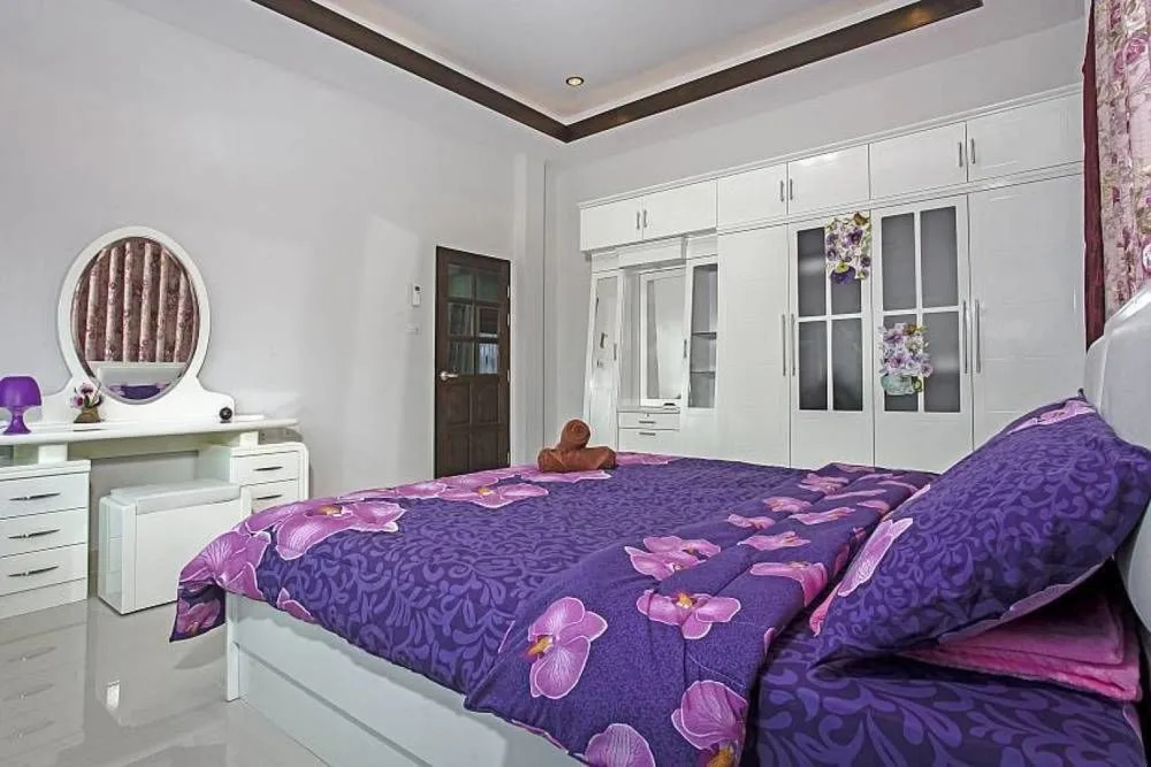 Thammachat P3 Vints No.140