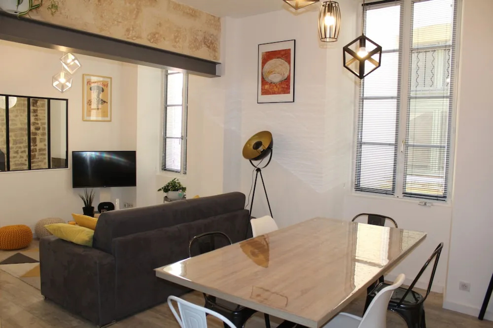 Feel@Home Nemausus « Le 4 »