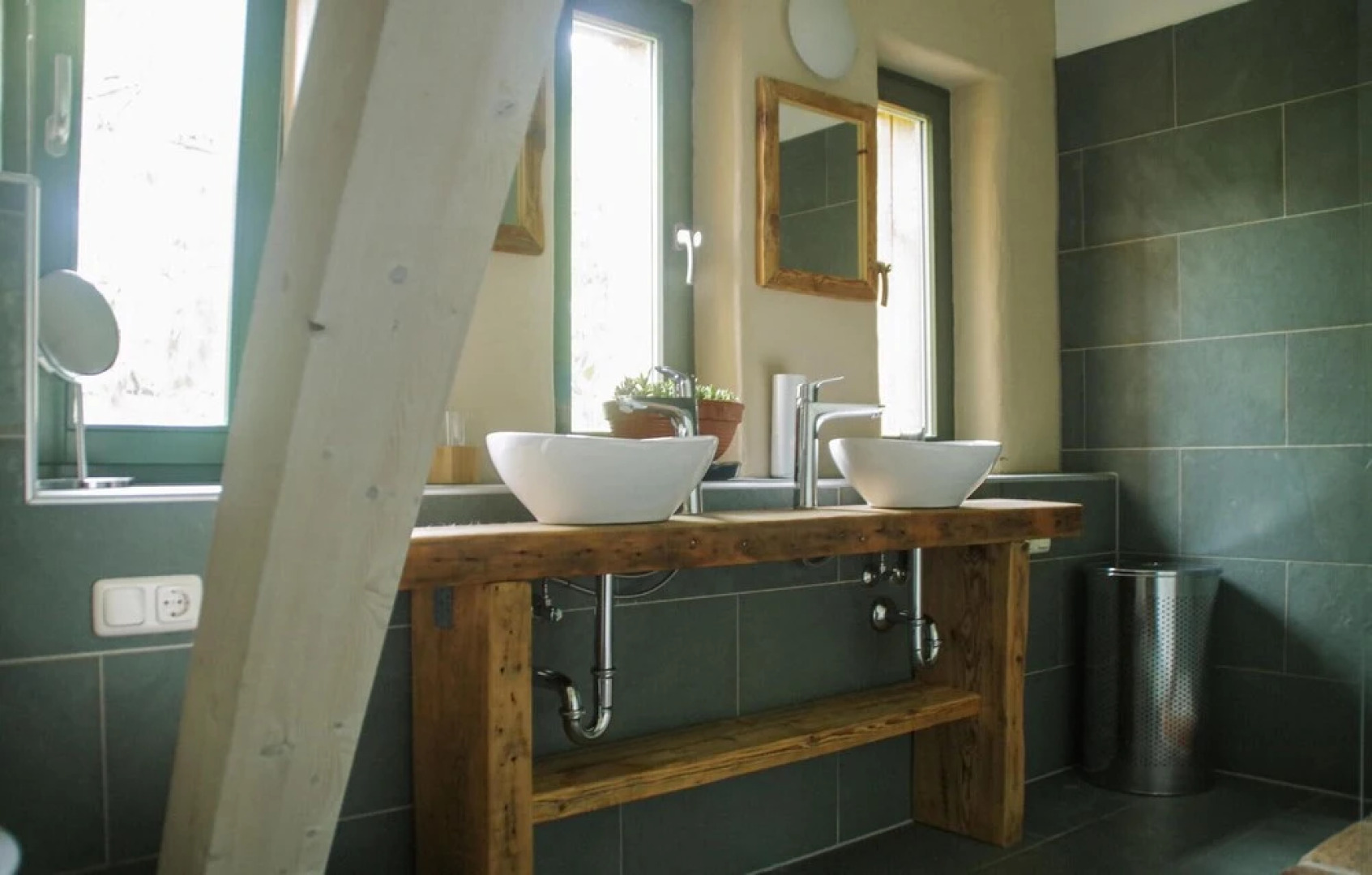 Nice Home in Am Salzhaff With 2 Bedrooms and Wifi