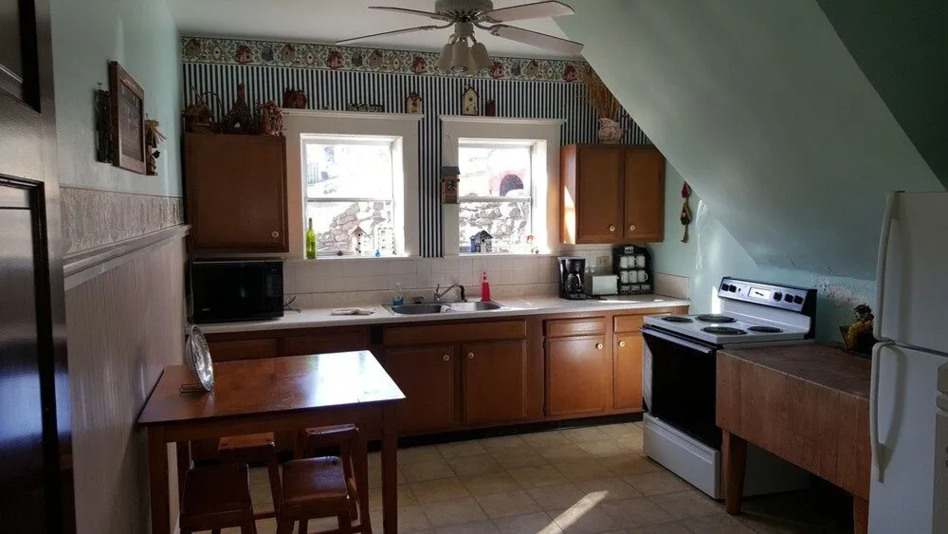 Kuttawa Harbor House