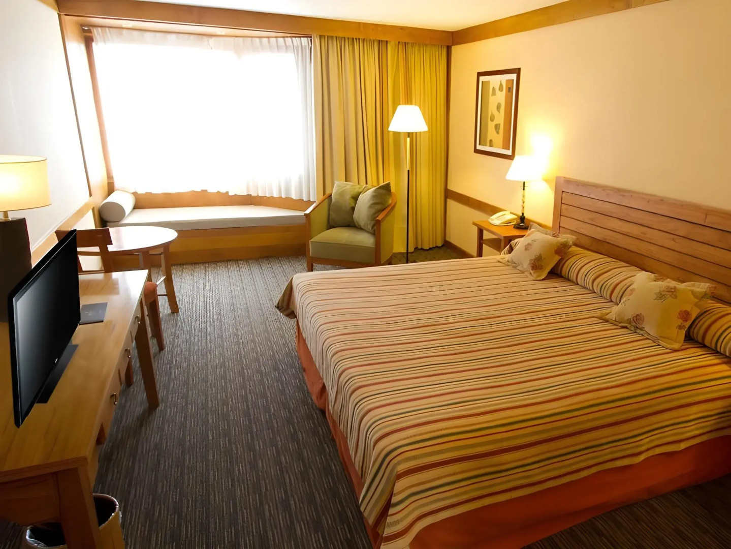 Mirador del Lago Hotel