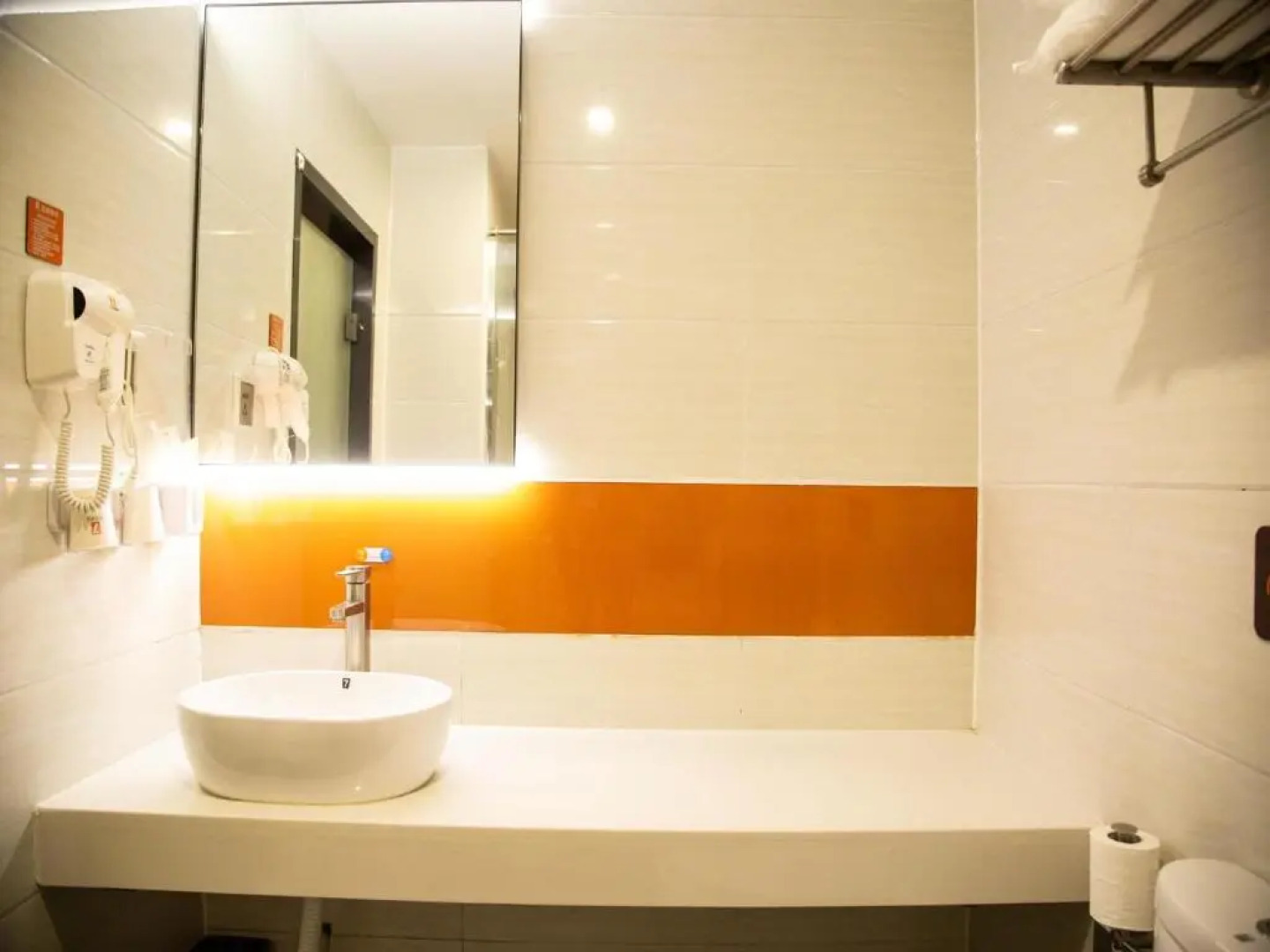 7Days Premium Fuzhou Dongxiang High Speed Railway Station Branch