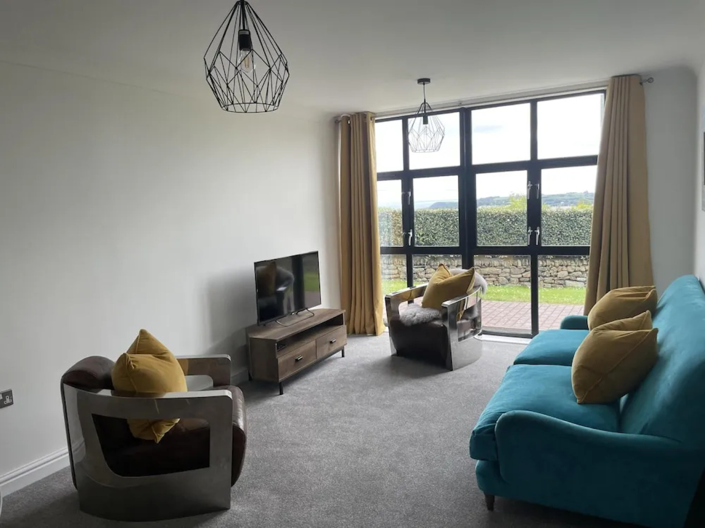 Pochin House Collections