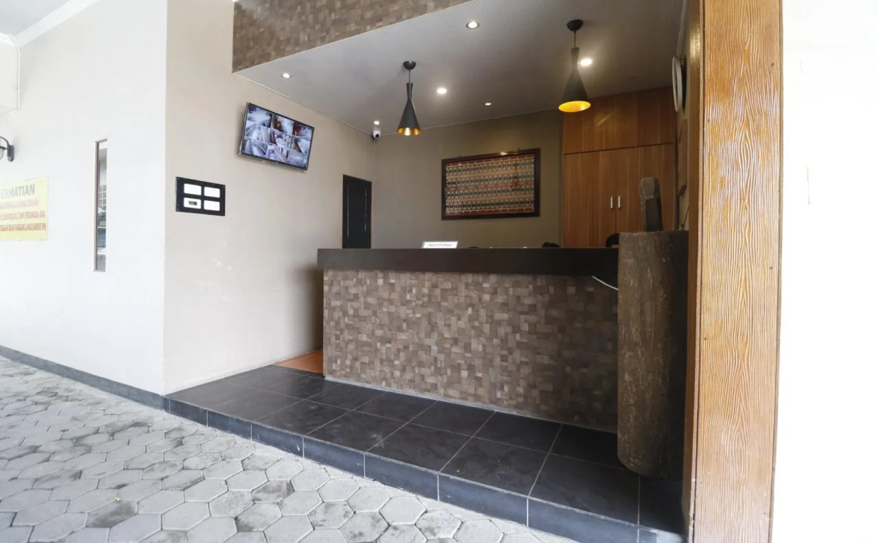 RedDoorz @ Jalan Pangeran Antasari Lampung