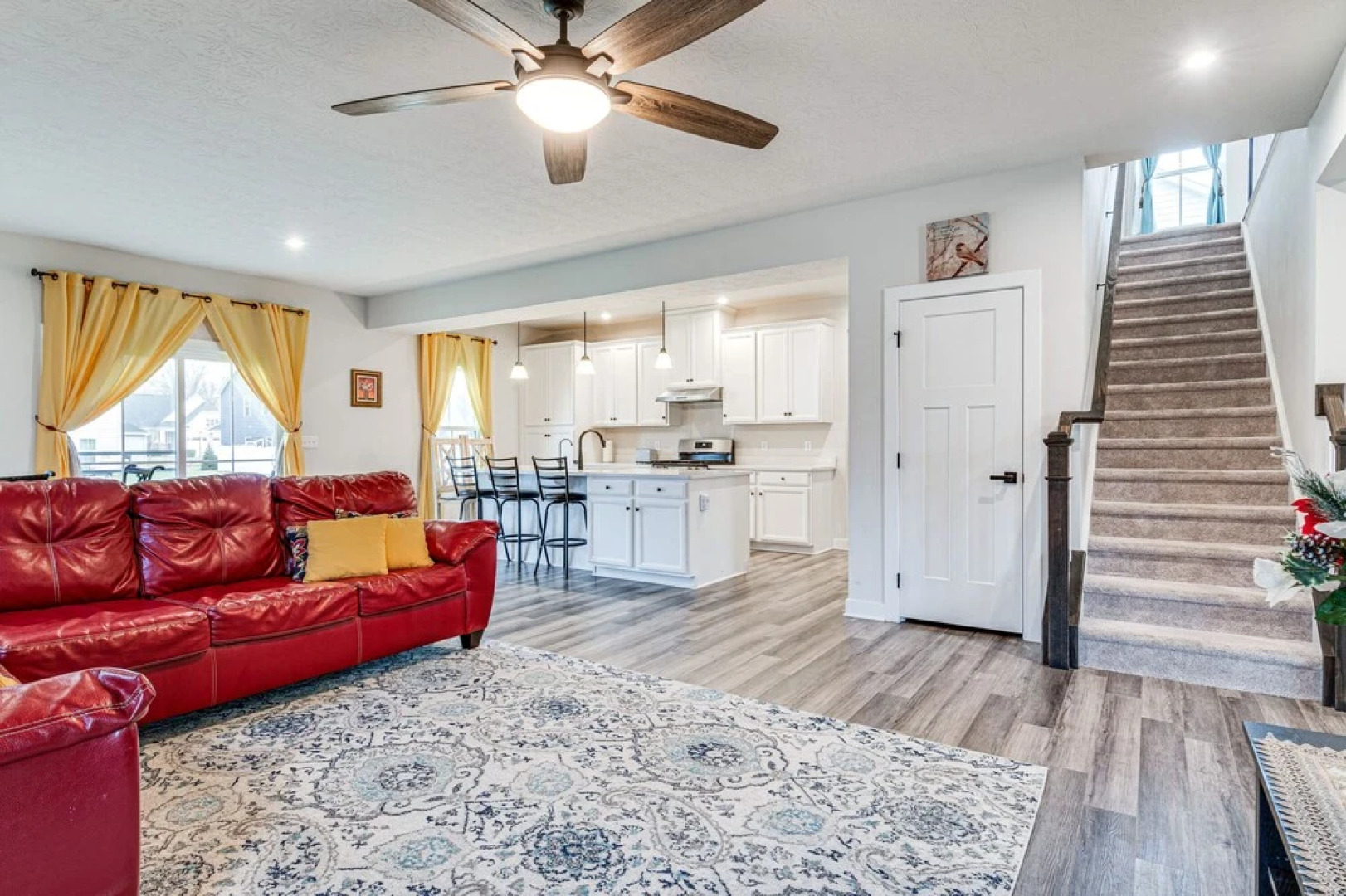 Bright Plainfield Home ~ 14 Mi to Indianapolis!