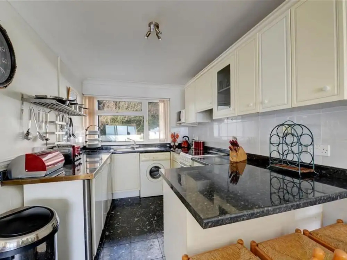 Spacious Apartment in Saundersfoot With Terrace