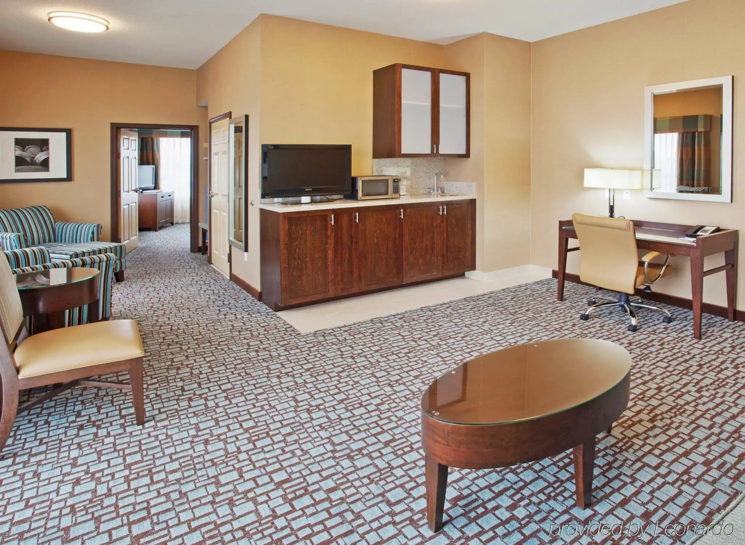 Holiday Inn Express & Suites Salinas by IHG