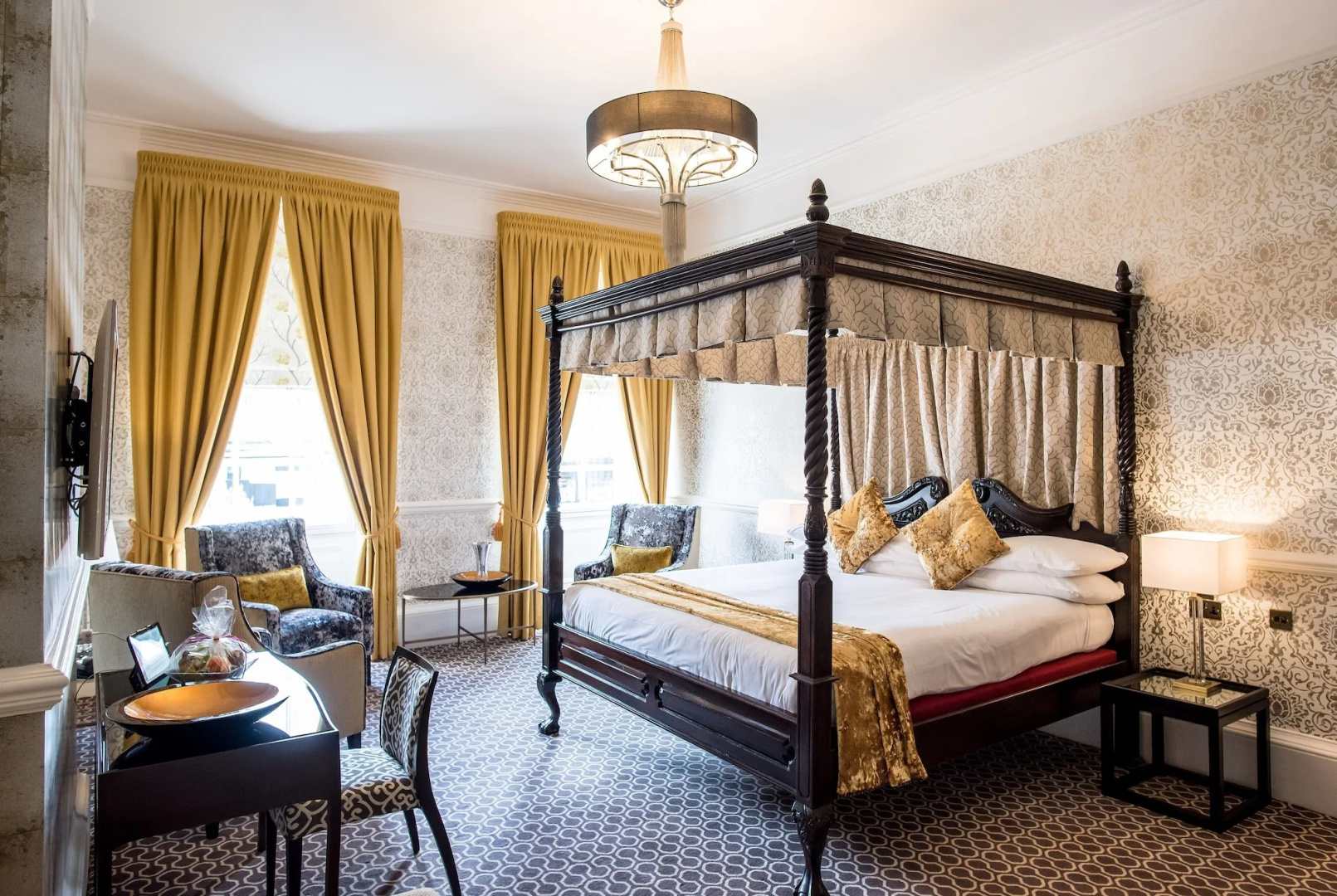 The Maids Head Hotel