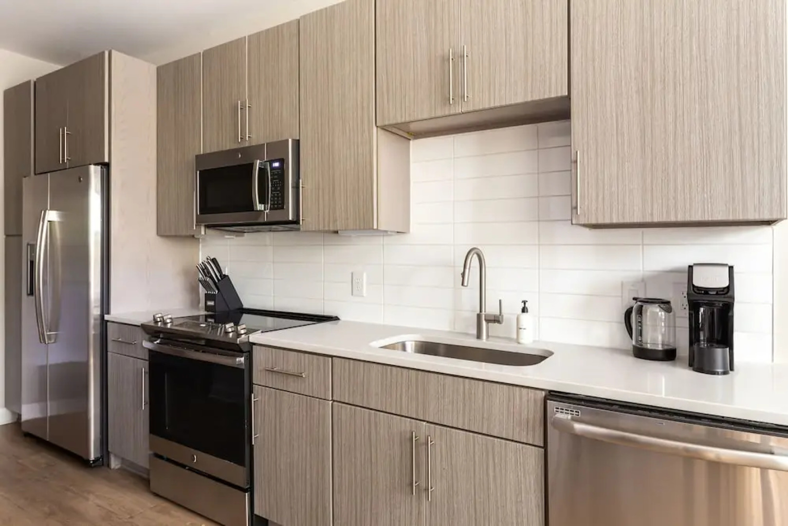 Kasa FreeMoreWest Charlotte