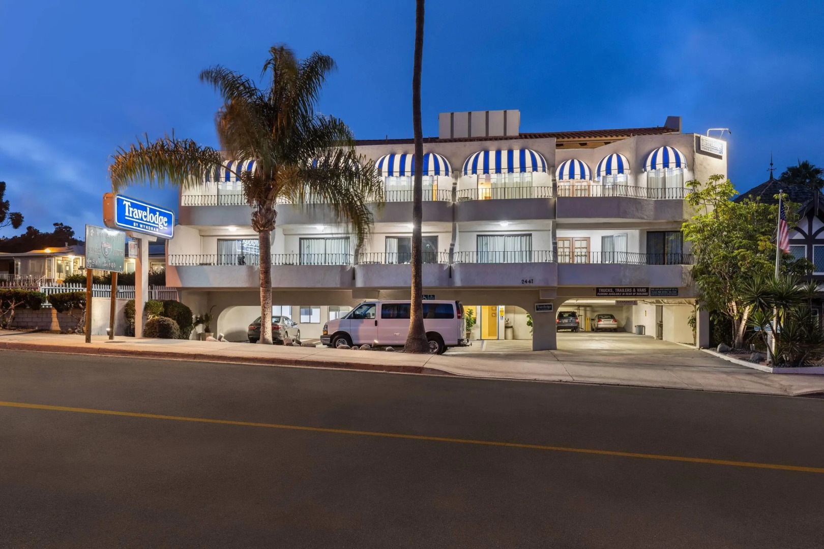 Travelodge by Wyndham San Clemente Beach
