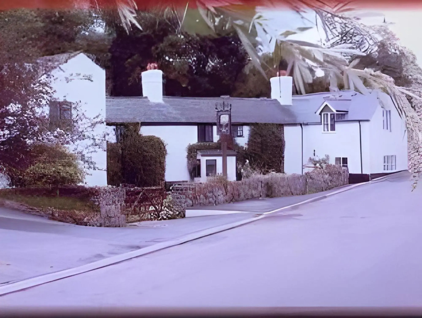 Glan Yr Afon Inn