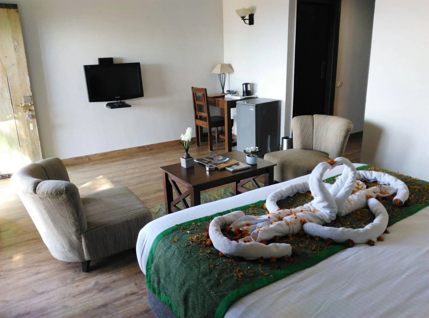 WoodSmoke resort & Spa