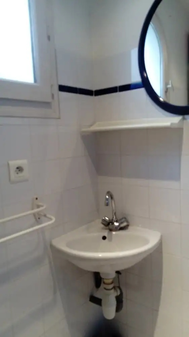 House With one Bedroom in Pujaut, With Wonderful Mountain View, Furnis