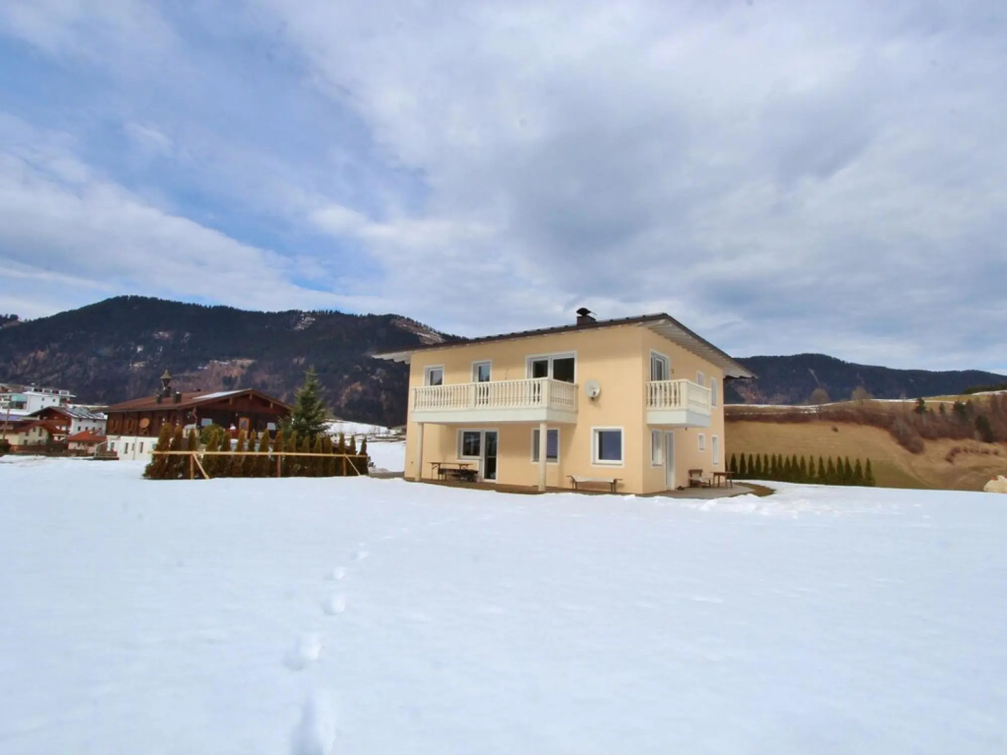 Spacious Villa With Garden in Hinterthiersee