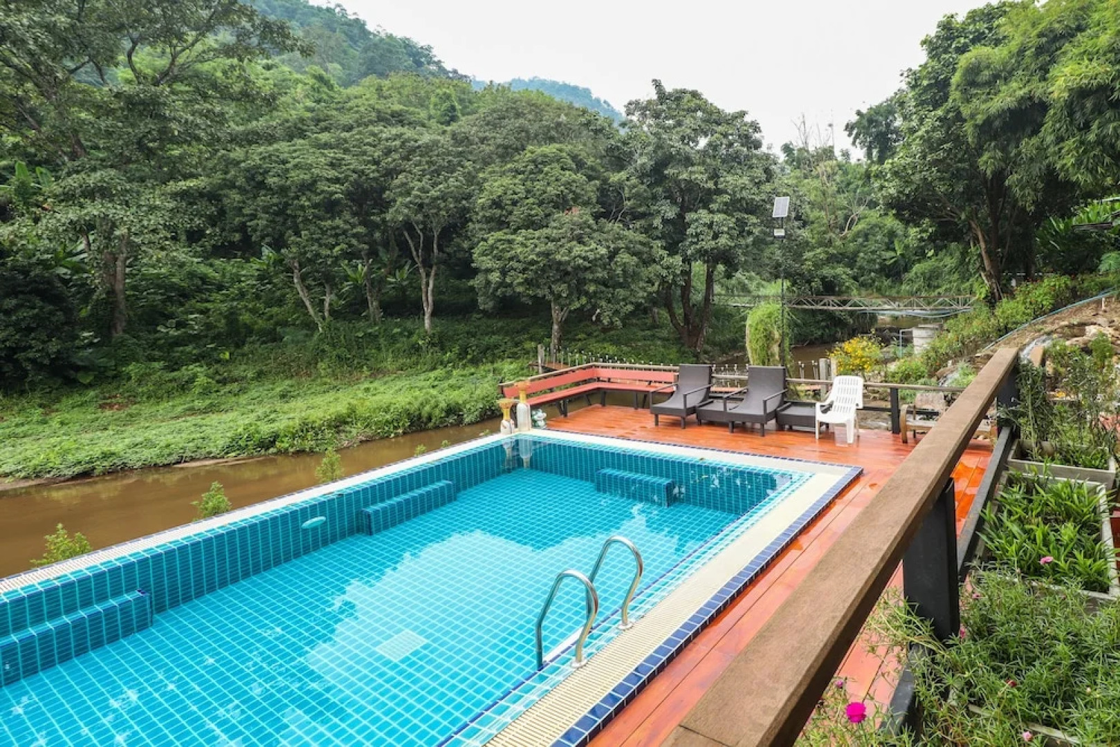 Tung Lakorn Farm by ZUZU