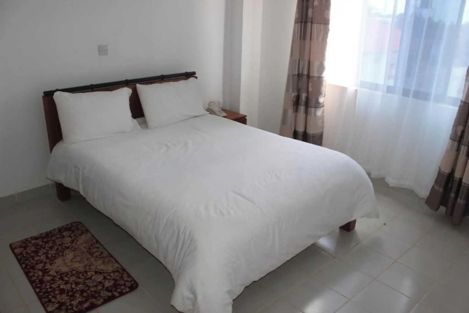 Meru Paramount Hotel