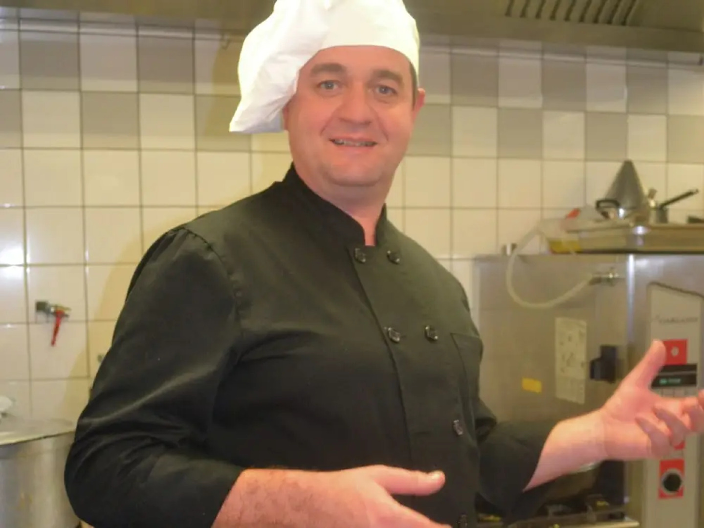 Comfortable Chalet Located Among Vineyards in the Dordogne