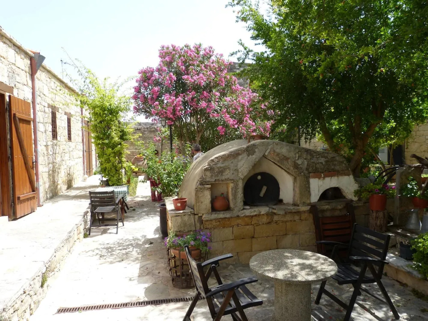 Nicolas and Marias Cottages