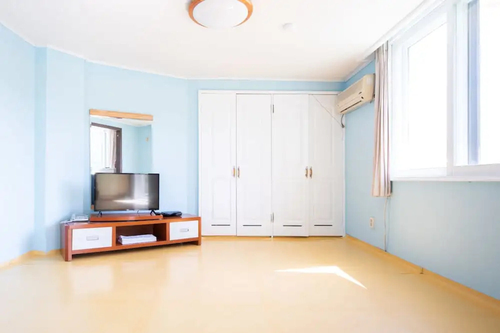 Jirisan Tovice Condo