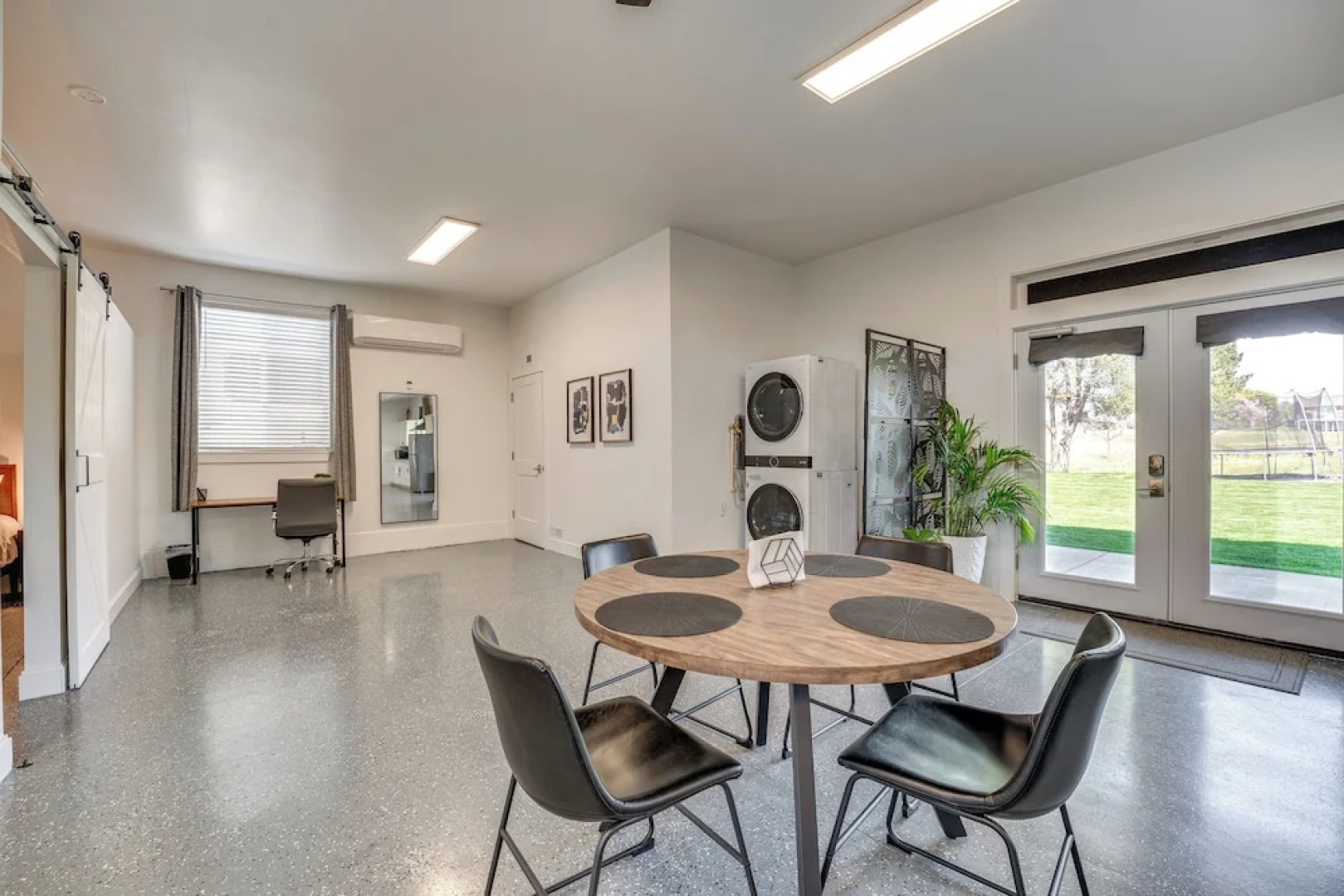 Pasco Studio Vacation Rental w/ Private Patio!