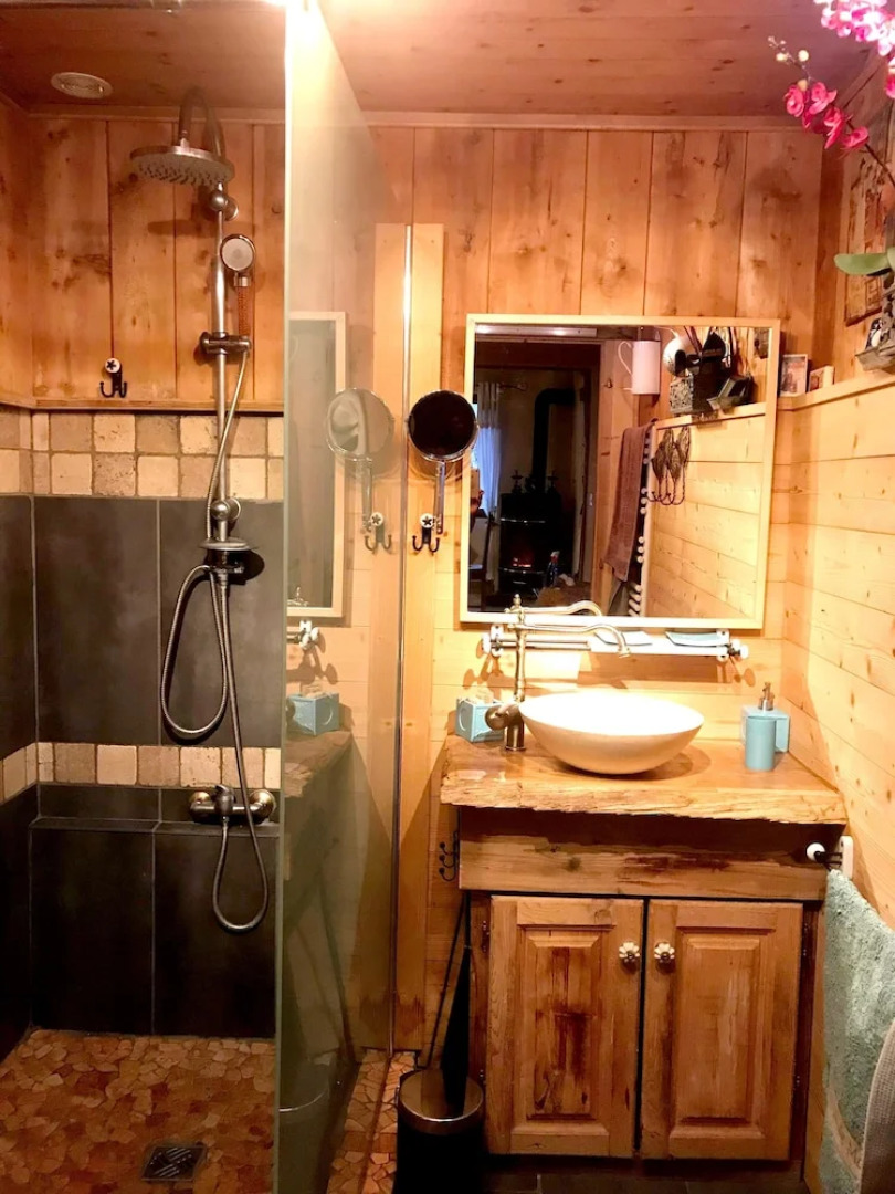 House With 4 Bedrooms in La Forclaz, With Furnished Terrace and Wifi